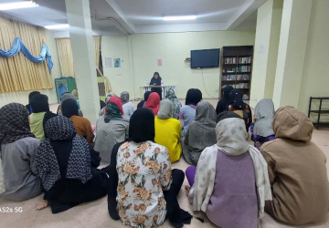 کارگاه آموزشی «پیشگیری از سرطان سینه» ویژه دختران دانشجو برگزار شد